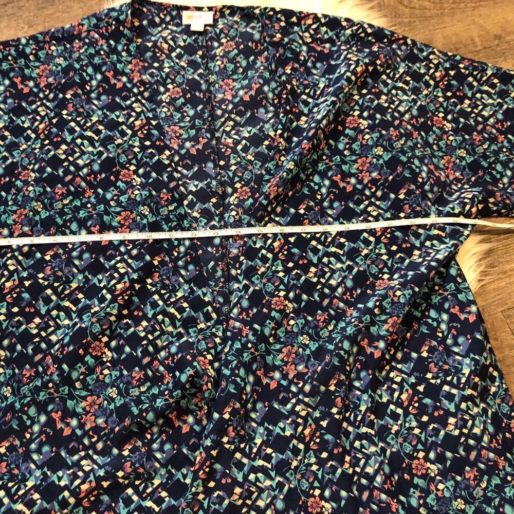🦄 Lularoe Lindsay Patterned Blue Cardigan/Kimono - Picture 3 of 6